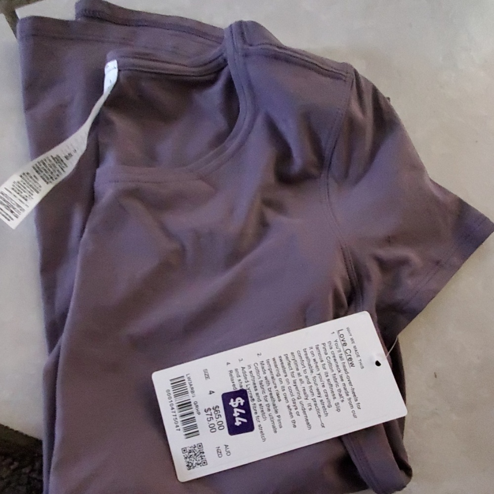 Lululemon Size 4 Love Crew
